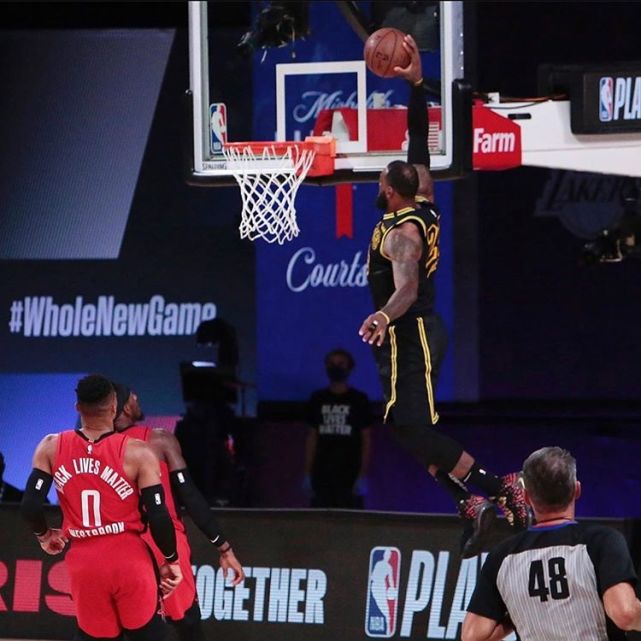黑科技又上線了！詹姆斯再秀高壓氧氣艙，35歲還能保持巔峰它功勞不小！-黑特籃球-NBA新聞影音圖片分享社區