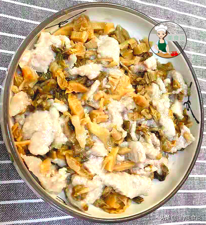 三伏天多吃蒸菜养人，这菜蒸一蒸，15分钟就出锅，鲜香营养不上火