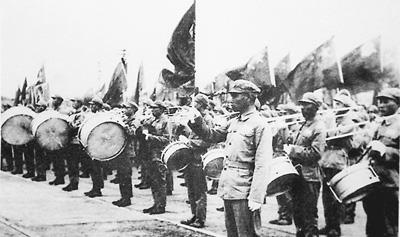 开国大典奏国歌的乐队，一半是原国民党兵和民国警察