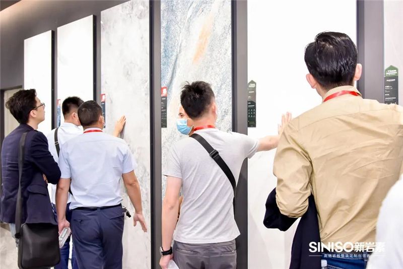 新岩素家居总部落成盛典暨2021战略发布会圆满成功