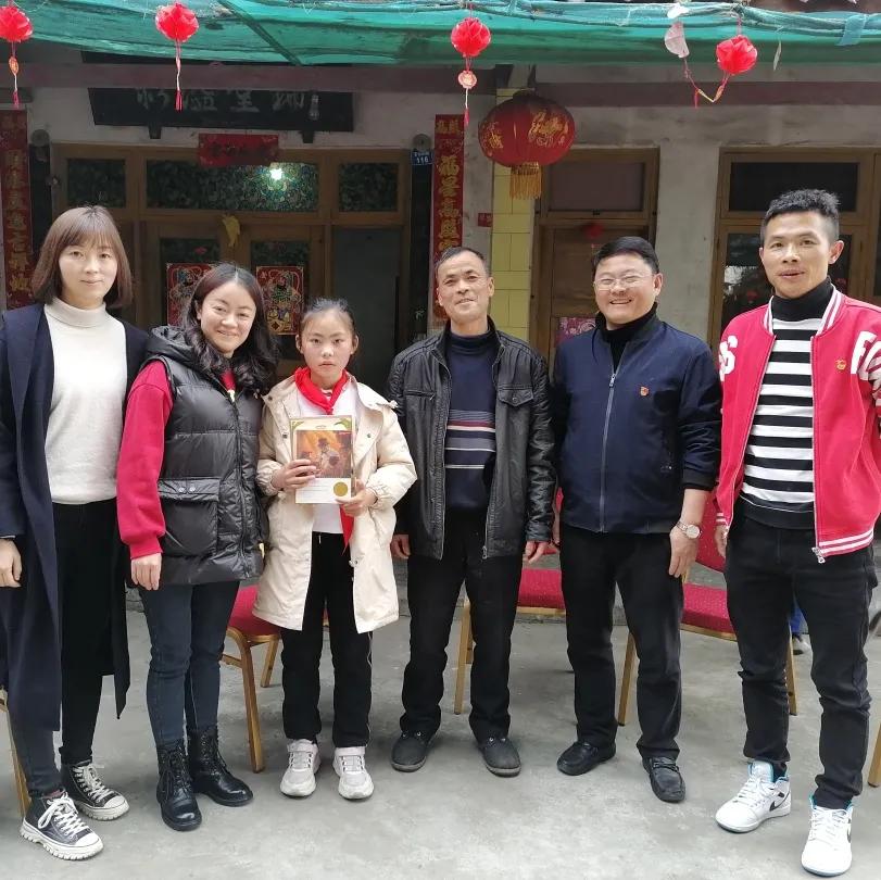 春日融融家访日 真情传递暖人心——双流区金桥小学入户家访活动