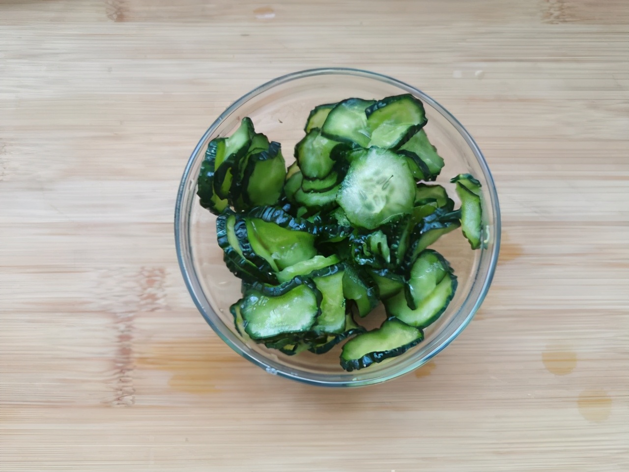 夏季，这食材炒着吃不如蒸着吃，颜值味道不输西餐厅，常吃不怕胖