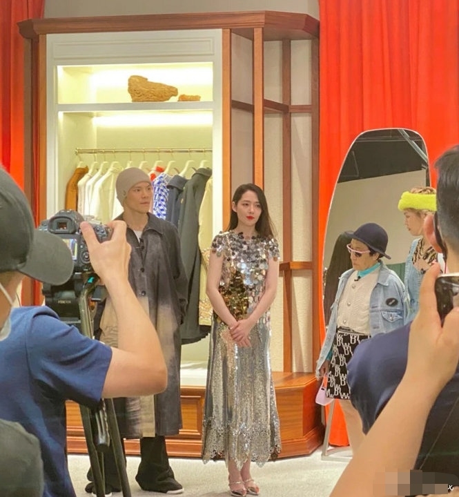 向佐郭碧婷被偶遇，郭碧婷发福好富态，网友：婆家养得太好了