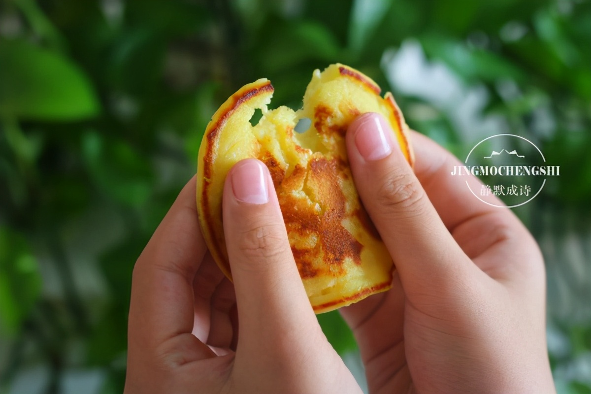 用牛奶做1款元氣美食，香甜軟糯，大人孩子都愛吃，過年做起來