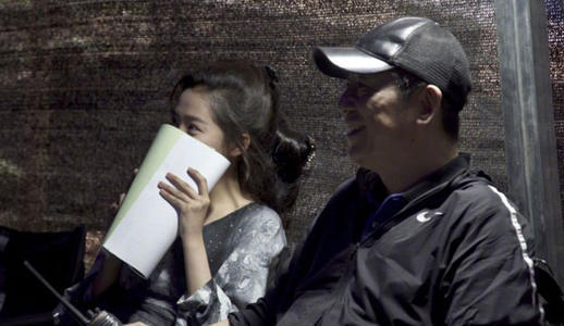 关晓彤郑爽杨幂，仨女星爸爸一个比一个厉害