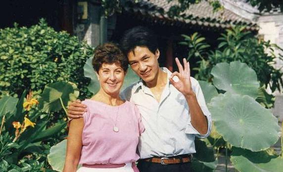 “童年阴影”冯远征：被称为影视“家暴专业户