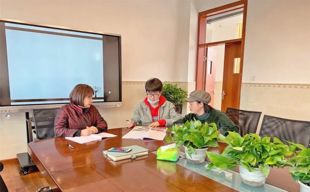 花儿朵朵“美”丽成长丨双流实验小学外国语学校美术成长精进课