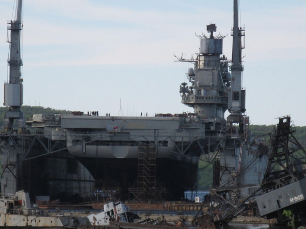 为什么外媒眼中我国航母不如俄罗斯？因为辽宁