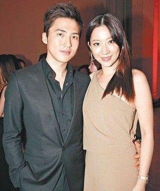 甄子丹家女子聚餐，妹妹表妹全嫁豪門，女兒反而最不起眼