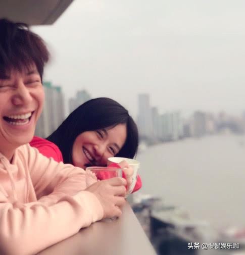 何炅家首遭曝光，网上未见其捐款，遭到知名作