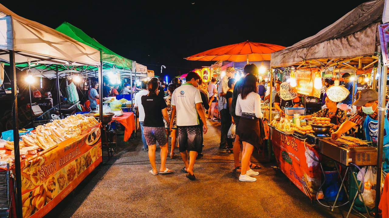 别怪！地摊夜市，就是被逼回的实体“拼多多”