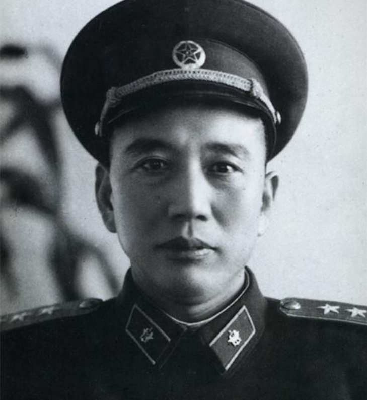 王震将军：抬棺上阵、开耕南泥湾，毛主席钦点他平定新疆