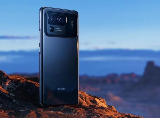 小米12Ultra已曝光，骁龙898+6000mAh+2亿像素，旗舰手机天花板