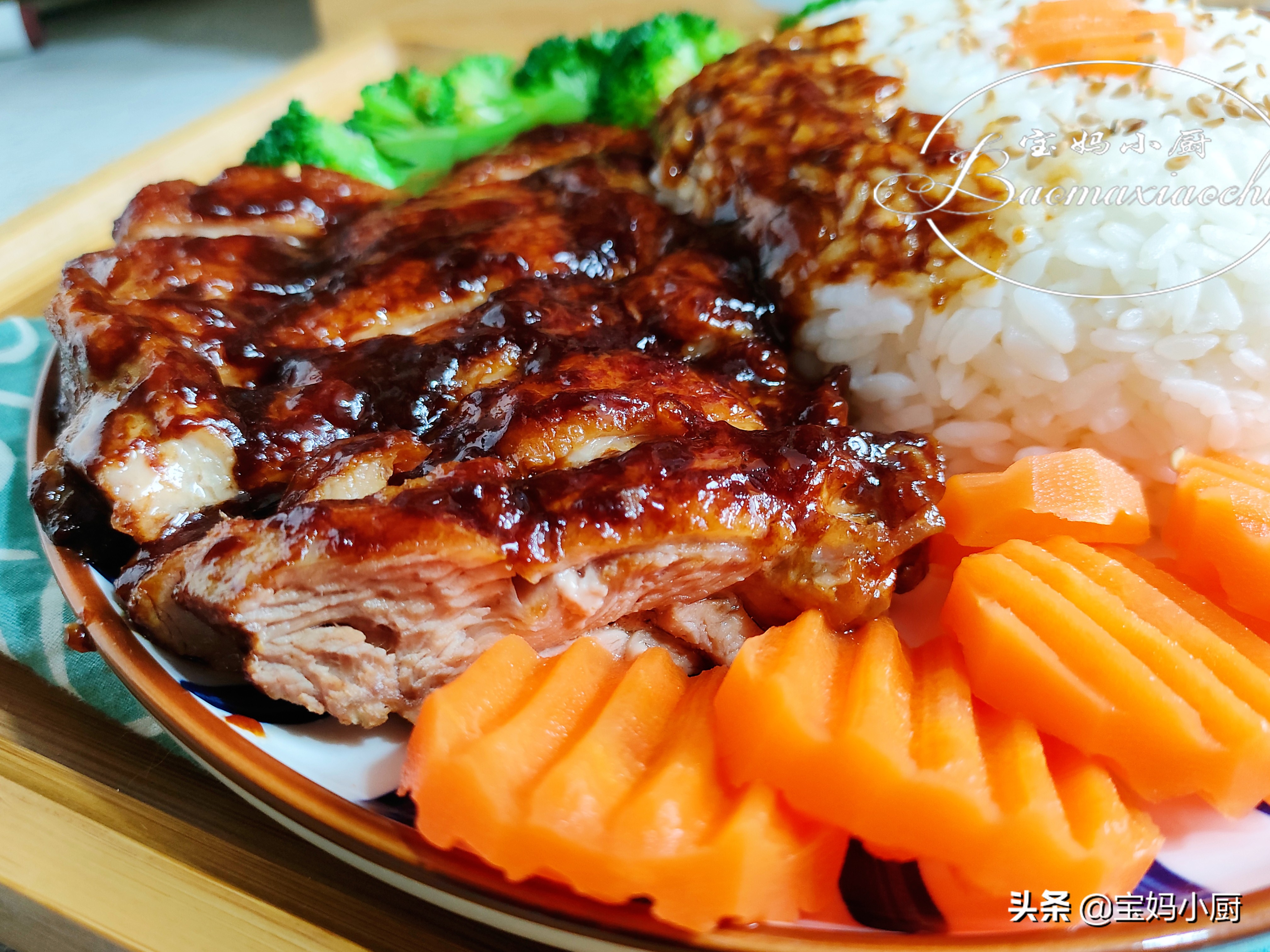 秋季转凉最爱鸡腿饭，用一汁成菜草本酱汁，3分钟入味，肉嫩多汁