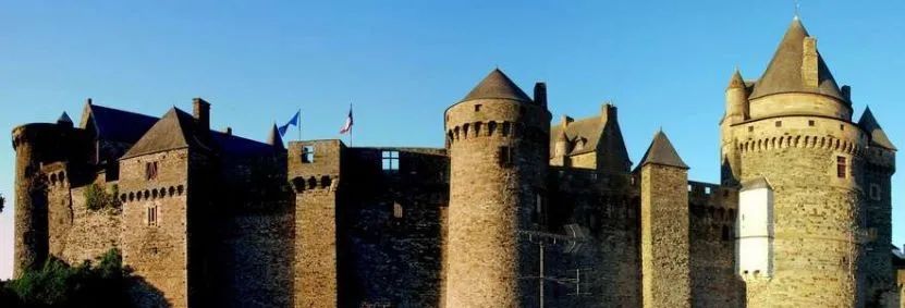 产业多次转型后，法国维特雷小镇为何最终选择了旅游