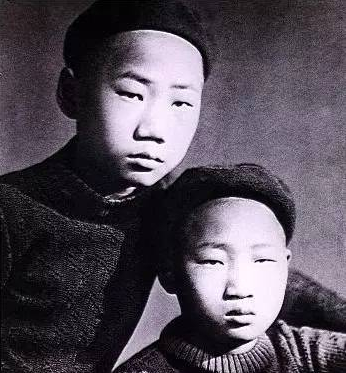 毛岸英三兄弟怎么去的苏联？多亏了张学良，少帅还赠了10万法郎