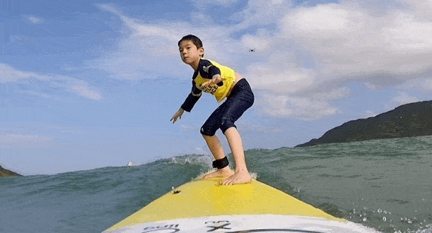 看到7歲嗯哼的偷拍照，才知道霍思燕有多狠，難怪兒子這麼優秀