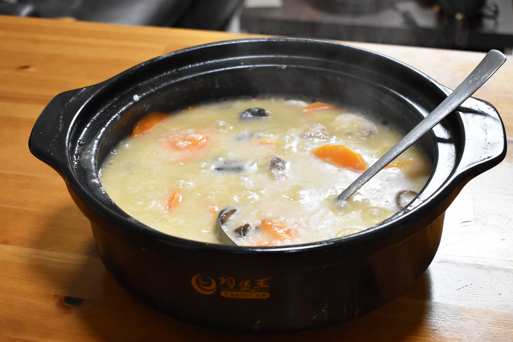 早餐吃这碗粥太幸福了，只需三样食材，这样做鲜美香滑，营养丰富