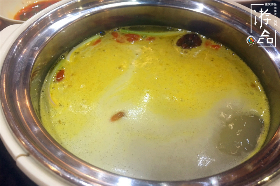 真实打探重庆不辣的火锅：3荤5素还有小吃，128元不算贵