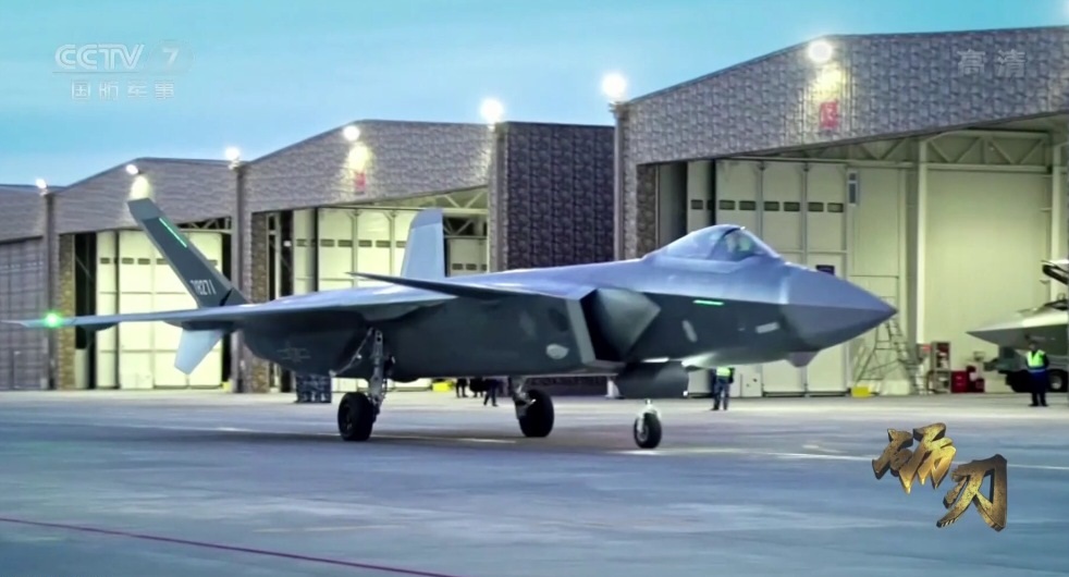 换新发动机的图160首飞！羡慕？不，中国造轰20已经万事俱备