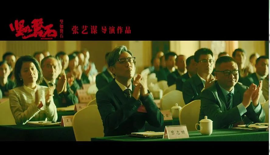 于和伟：50岁大红视帝，曾和小14岁女星传绯闻，结发妻子也是演员