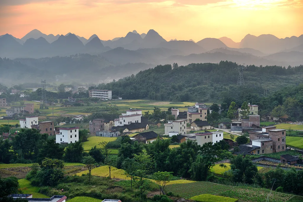 宅基地使用权可继承,“破局”助推乡村振兴