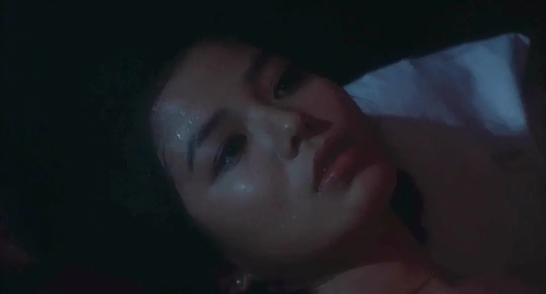女偷渡客的血泪史,被人摆布受尽委屈,经典港片《男与女》