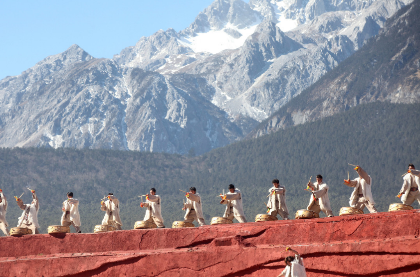 Coming to Lugu Lake will make people wonder if they are willing to forget the time and forget themselves in their dreams