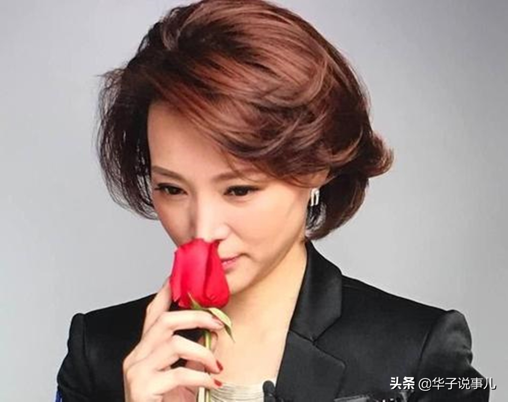 倪萍助理怒斥造谣者，发微博疑维护董卿，记者报道董卿破谣言
