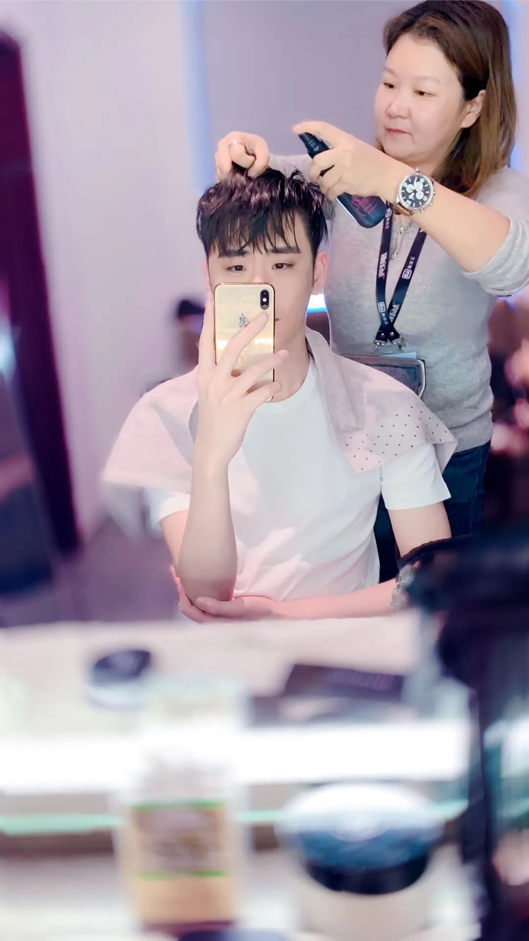 Wallpaper comes to Zhang Yunlei