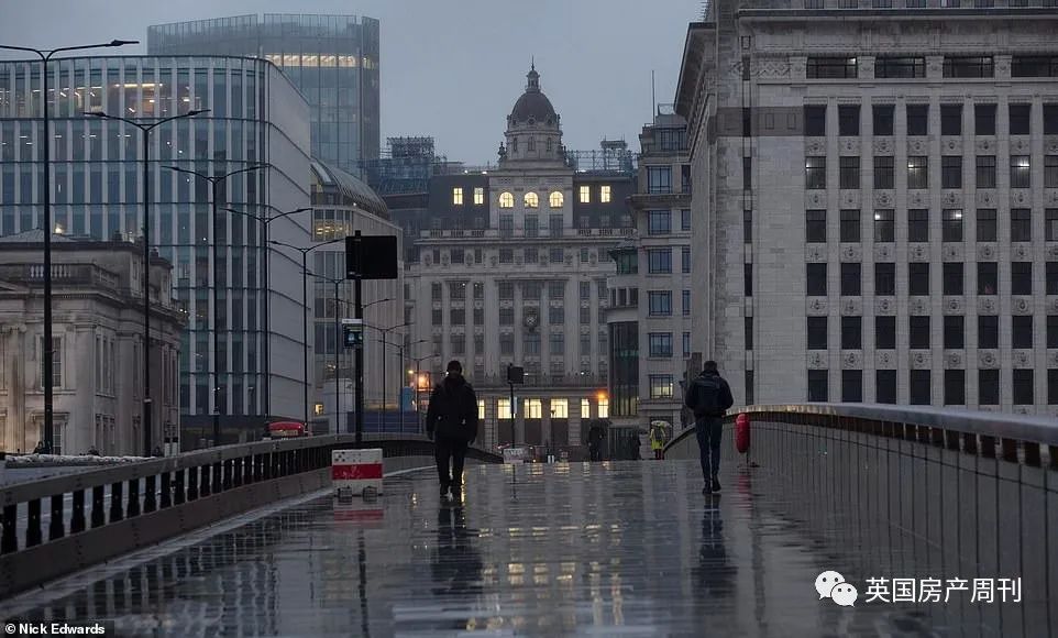 数十国家封锁英国.英镑股市暴跌！报平安：伦敦