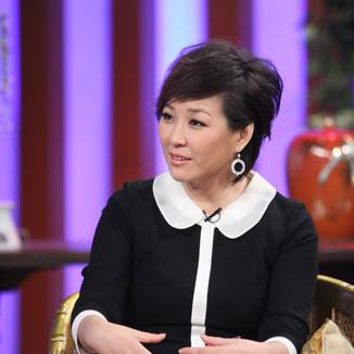 前央视主持人，负债200万后创办乐蜂网，今亿万