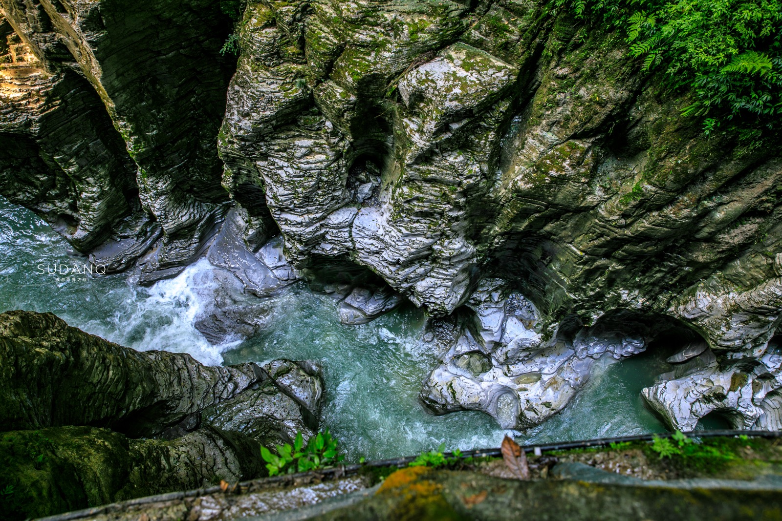 Secret Hubei Tour: Enshi Earth Heart Valley, named "China's Most Beautiful Wonderland" by CNN