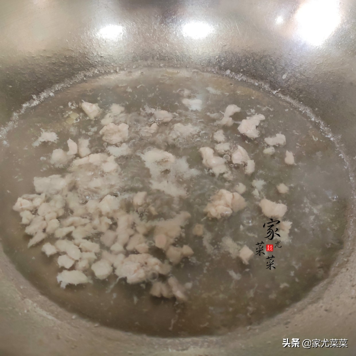 蔬菜中的补钙冠军，夏天常给孩子吃这菜护眼又长个，比喝牛奶强