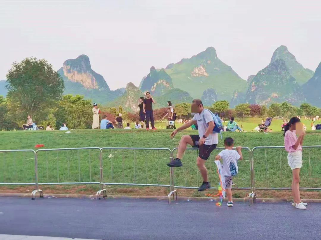 桂海晴岚数万人打卡！爆红之后的种种却让度假区不堪重负