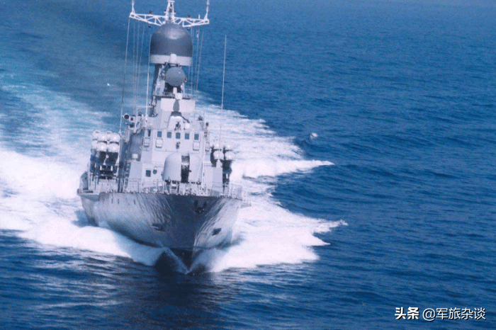 海峡上空大量导弹起竖，伊朗真有把握击沉美航