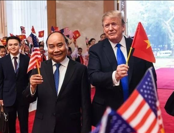 拒绝成美国制华的棋子，不让美国驻扎本国，越南到底在玩什么把戏
