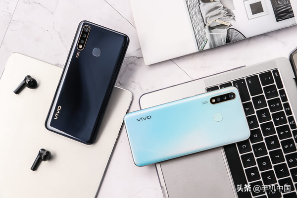vivo Z5i宣布发售 5000mAh充电电池/6.53英尺屏售1798元