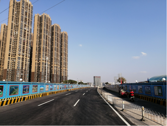 南宁市建兴路－厢竹大道立交段快环主线全幅开放交通