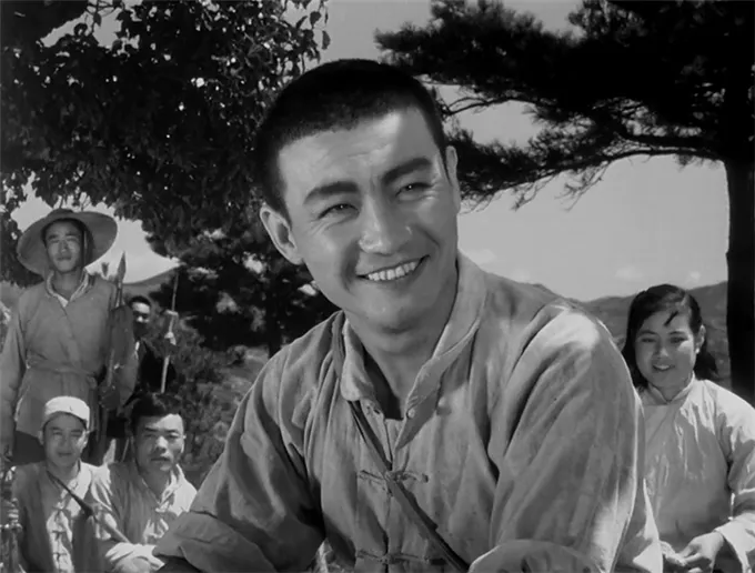 《地雷战》幕后故事:3位原型人物已不在,偷地雷的渡边也去世了