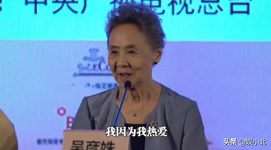 陈道明再树标杆，这才是总裁该有的样子，“人间油物”们该学学了