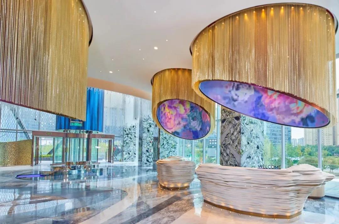 骚气的成都W酒店，潮爆装修大法值得品