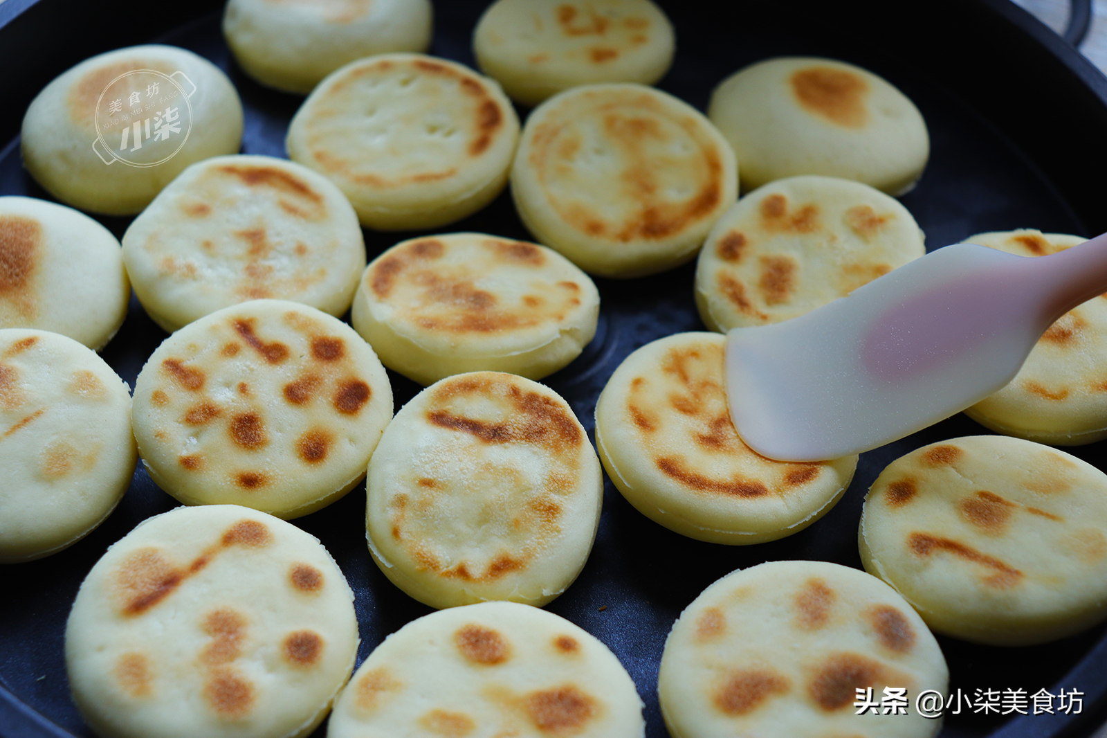 图片[13]-【牛奶发面小饼】做法步骤图 好吃营养易消化 太香了-起舞食谱网