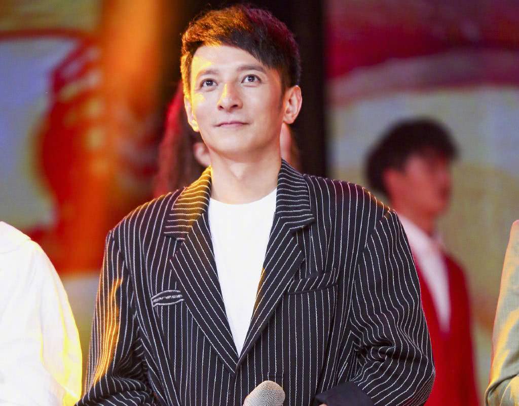 李维嘉代言疑似翻车，加盟商到湖南台门口维权，怒斥他是失德艺人