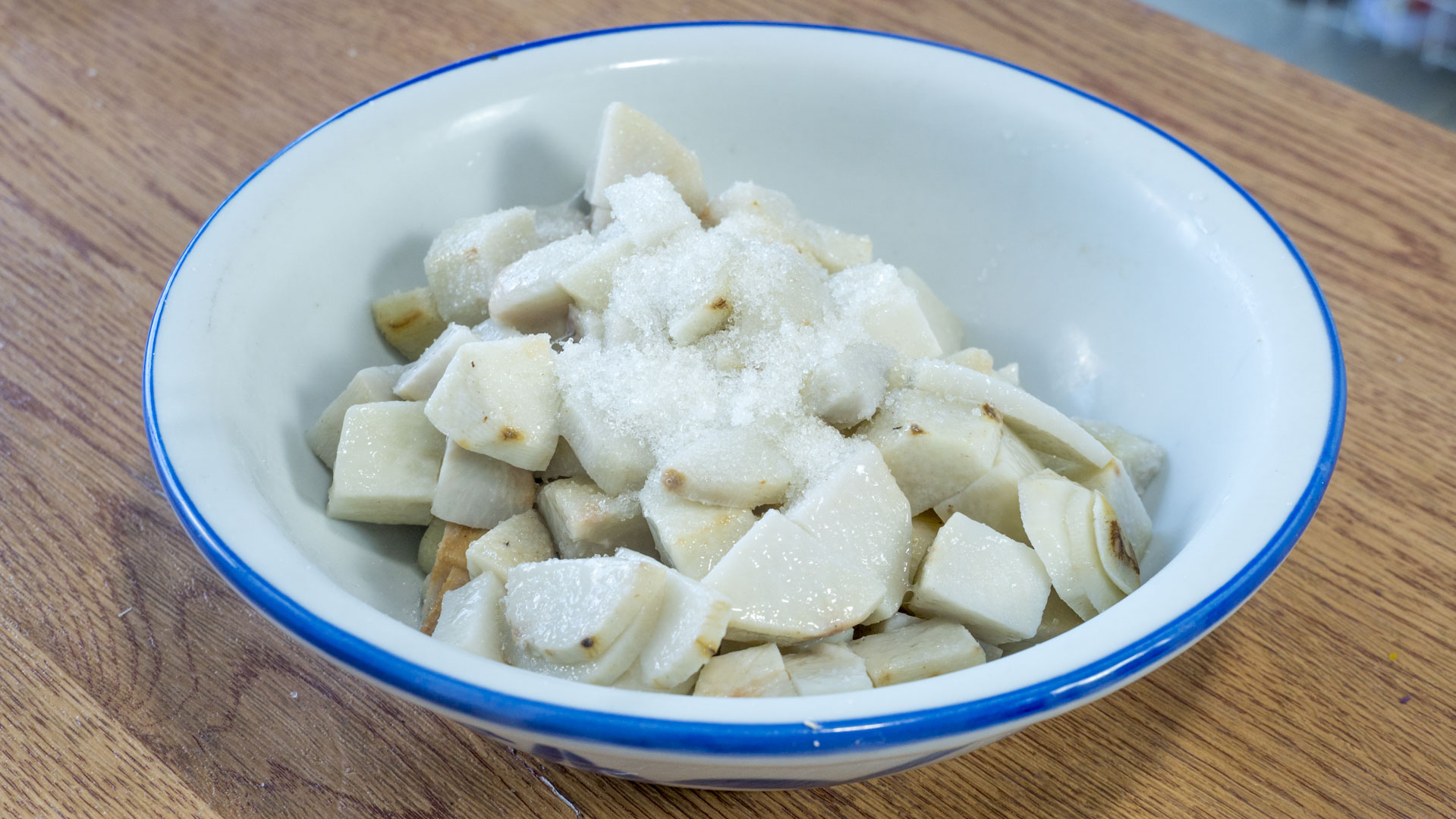 手工芋圓最快速的做法，1搓2揉，勁道Q彈，大人小孩都喜歡吃