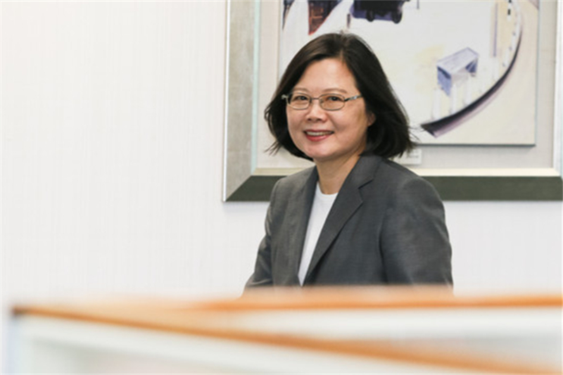 民進黨�傻眼了�,�毒豬�剛進口，就被美國秋後算賬了