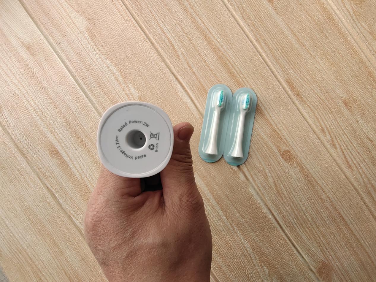 充一次电用一月，南卡Shiny电动牙刷让我彻底告别电量焦虑症