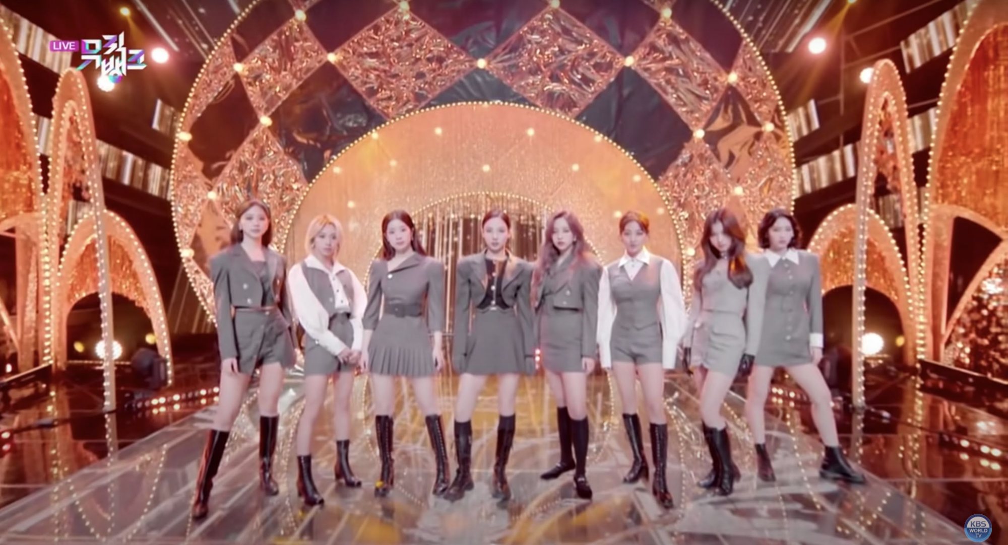 Twice在 I Can T Stop Me 的4套舞台服装 Mp头条