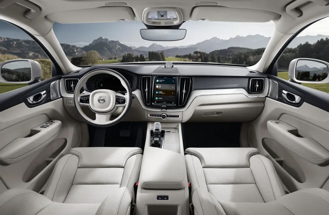 推荐B5四驱智逸豪华/运动版！新款沃尔沃XC60上市