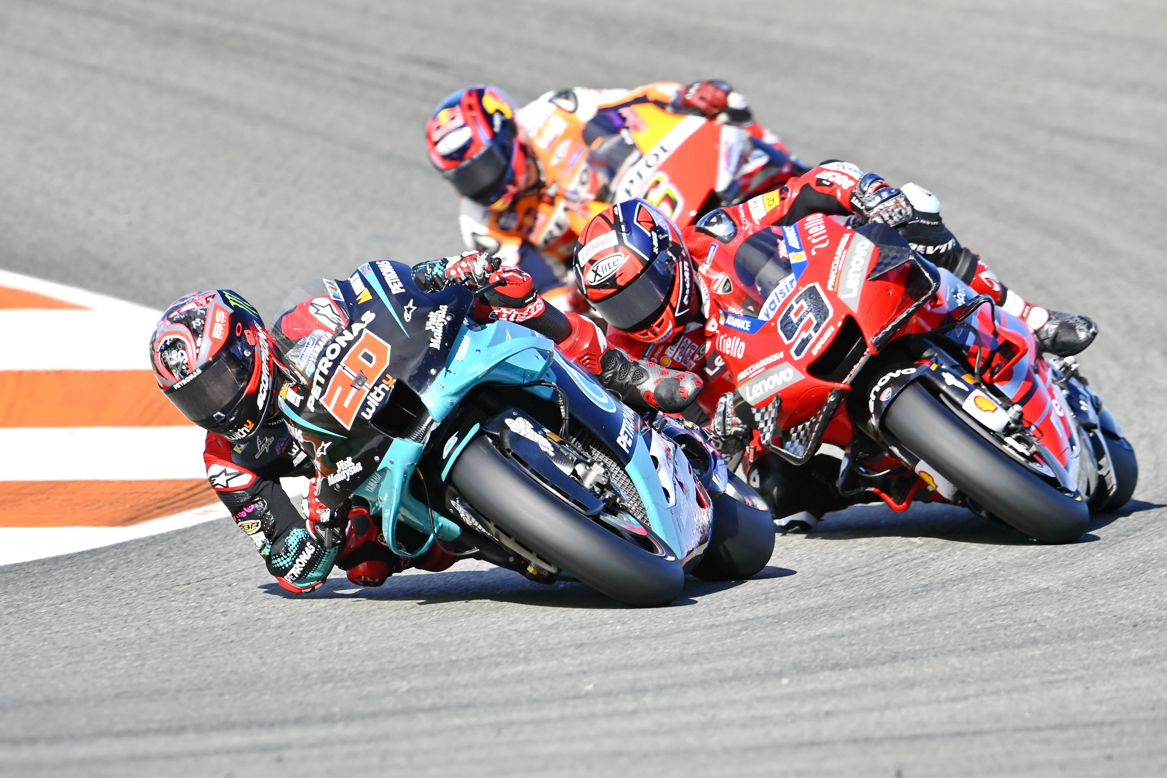 2020 motogp 瓦伦西亚站(第二场):米尔夺得总冠军